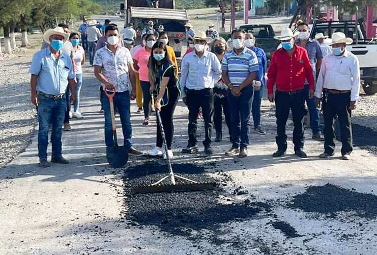¡¡INICIA ALCALDESA BRISA VERBER PROGRAMA DE BACHEO!!