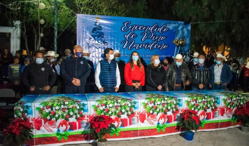 “ENCENDIDO DE PINO NAVIDEÑO 2021”