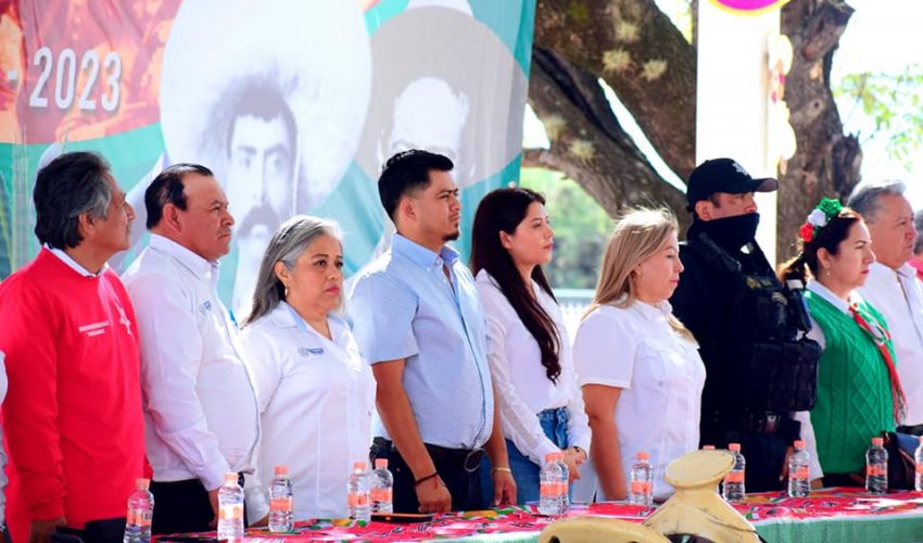 ¡¡¡TRADICIONAL DESFILE CONMEMORANDO UN ANIVERSARIO MAS DE NUESTRA REVOLUCION MEXICANA!!!